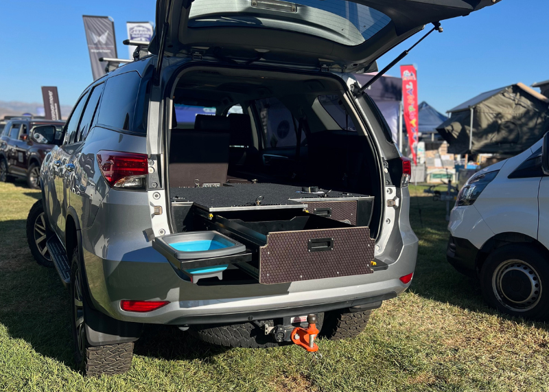 Toyota Fortuner Standard drawer system with dual utility drawers and top-mounted fridge slider