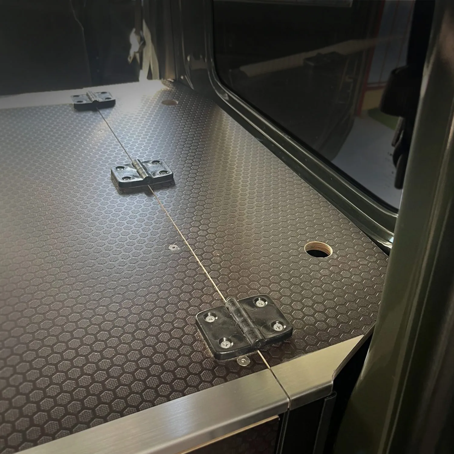 GEAR GLIDE - Fridge + Kitchen - Image 5